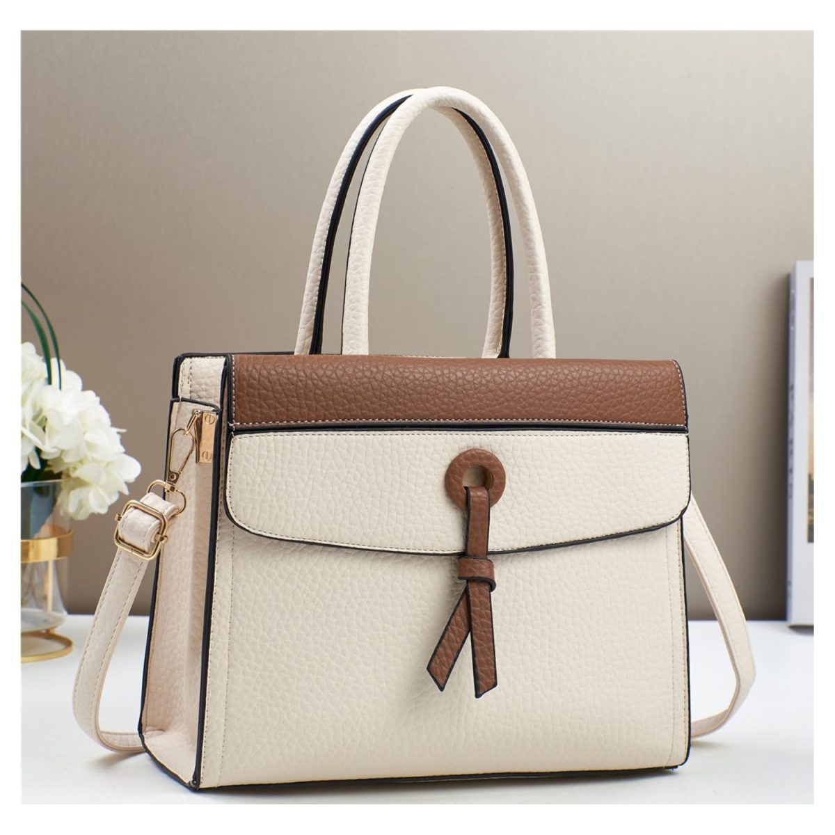 Medium Size Duotone Tote Bag.